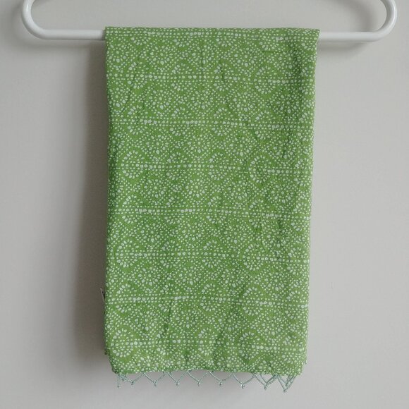 4/$20 Old Navy large green and white scarf made in India beaded trim - Picture 1 of 12
